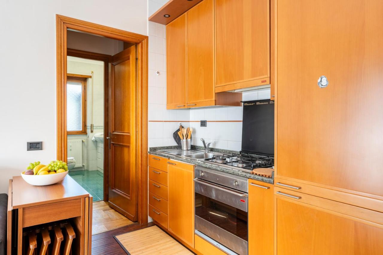 Appartamento Eashome Eur Mostacciano Bilocale Adiacente Ifo Roma